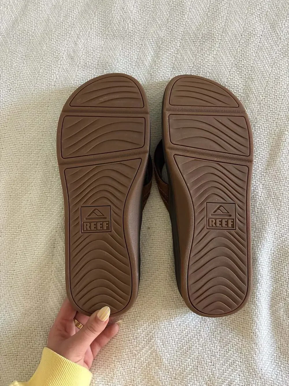 Reef Men's Fanning Leather Flip Flop Sandals